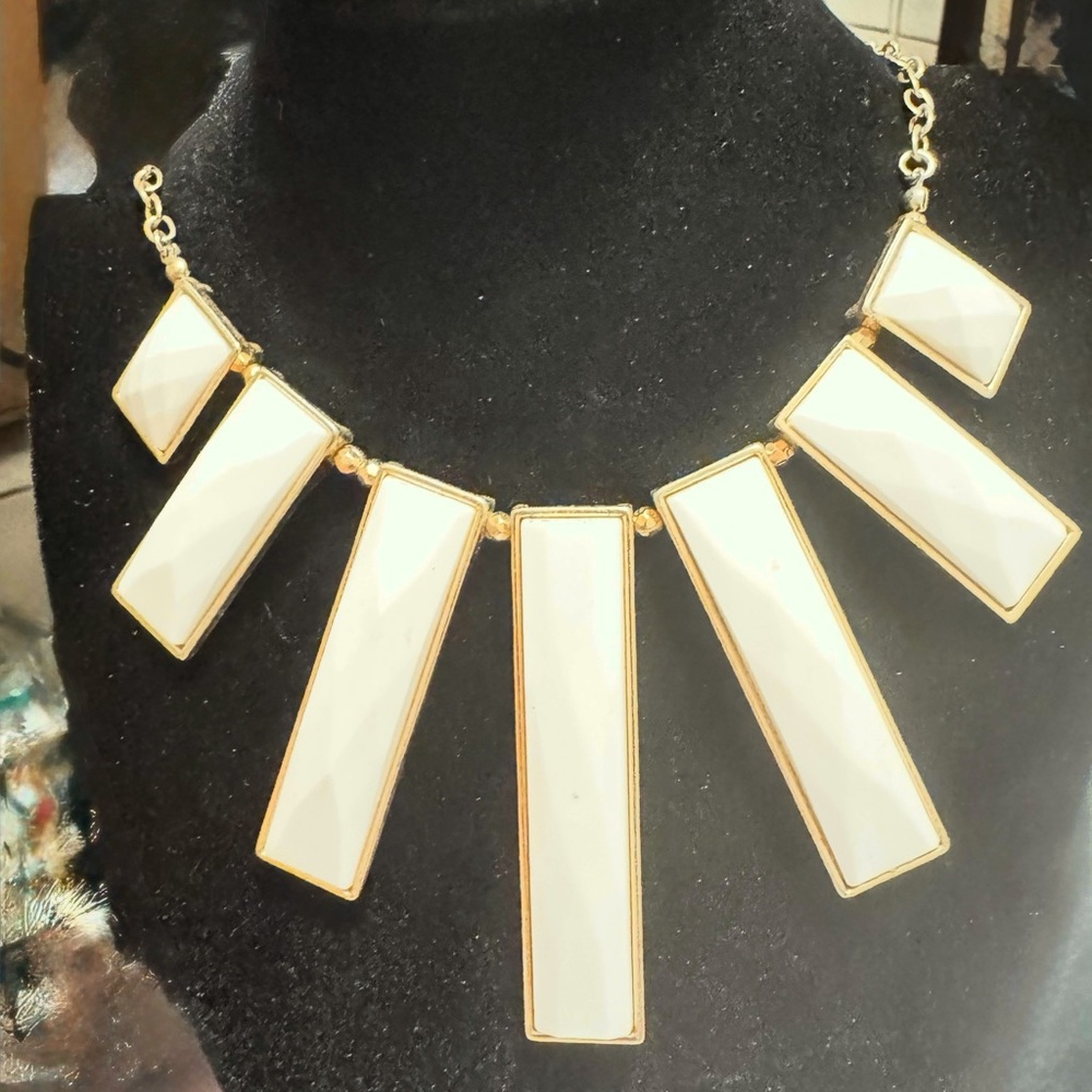 Chic Gold and Cream Statement Necklace